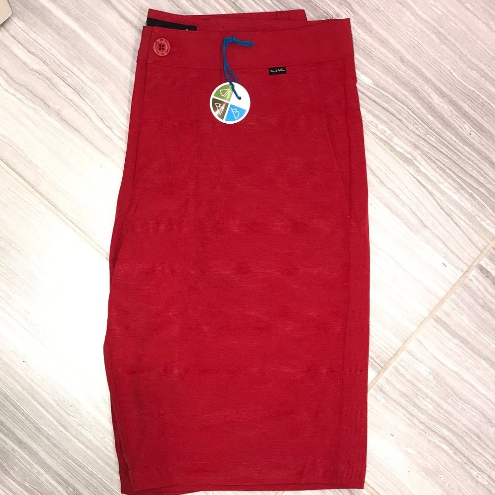 TravisMathew Beck Stretch Performance Shorts 32, POMPEIAN RED